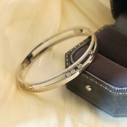 [Max Jewelry]Move Romane Diamond Bangle Bracelet