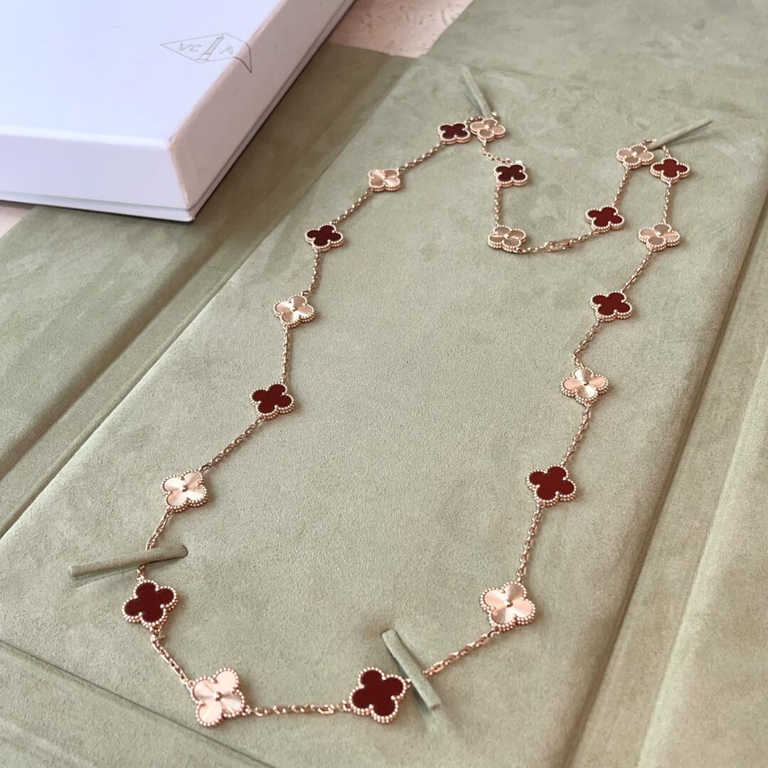 [Max Jewelry ]CLOVER 20 MOTIFS LASER CARNELIAN NECKLACE