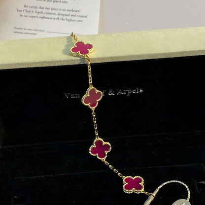 [Plus&Max]NEW CLOVER 5 MOTIFS PINK ENAMEL BRACELET