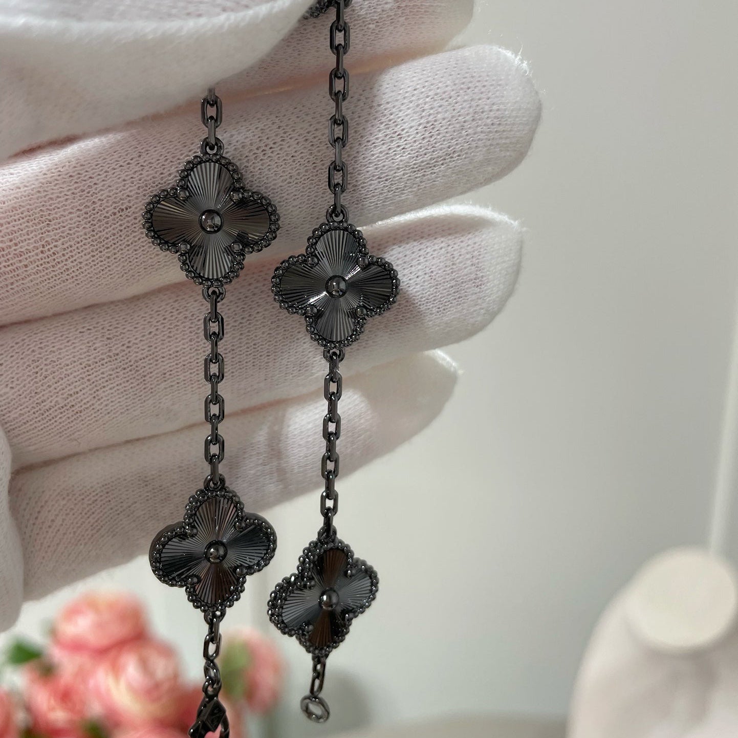 [Max Jewelry ]CLOVER 5 MOTIF BLACK BRACELET
