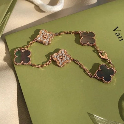 [Max Jewelry ] CLOVER 5 MOTIF GRAY MOP BRACELET COLLECTION