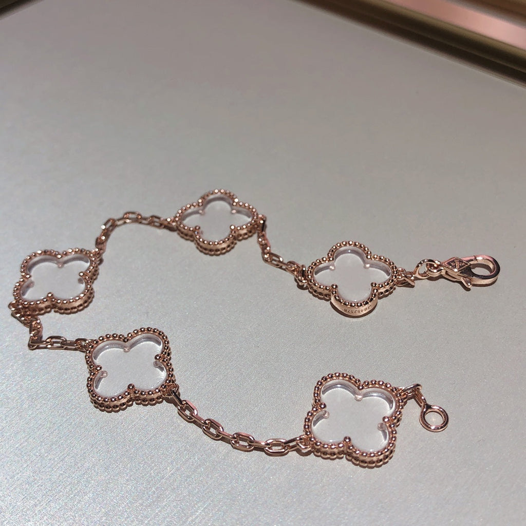 [Plus&Max]CLOVER 5 MOTIF ROCK CRYSTAL BRACELET