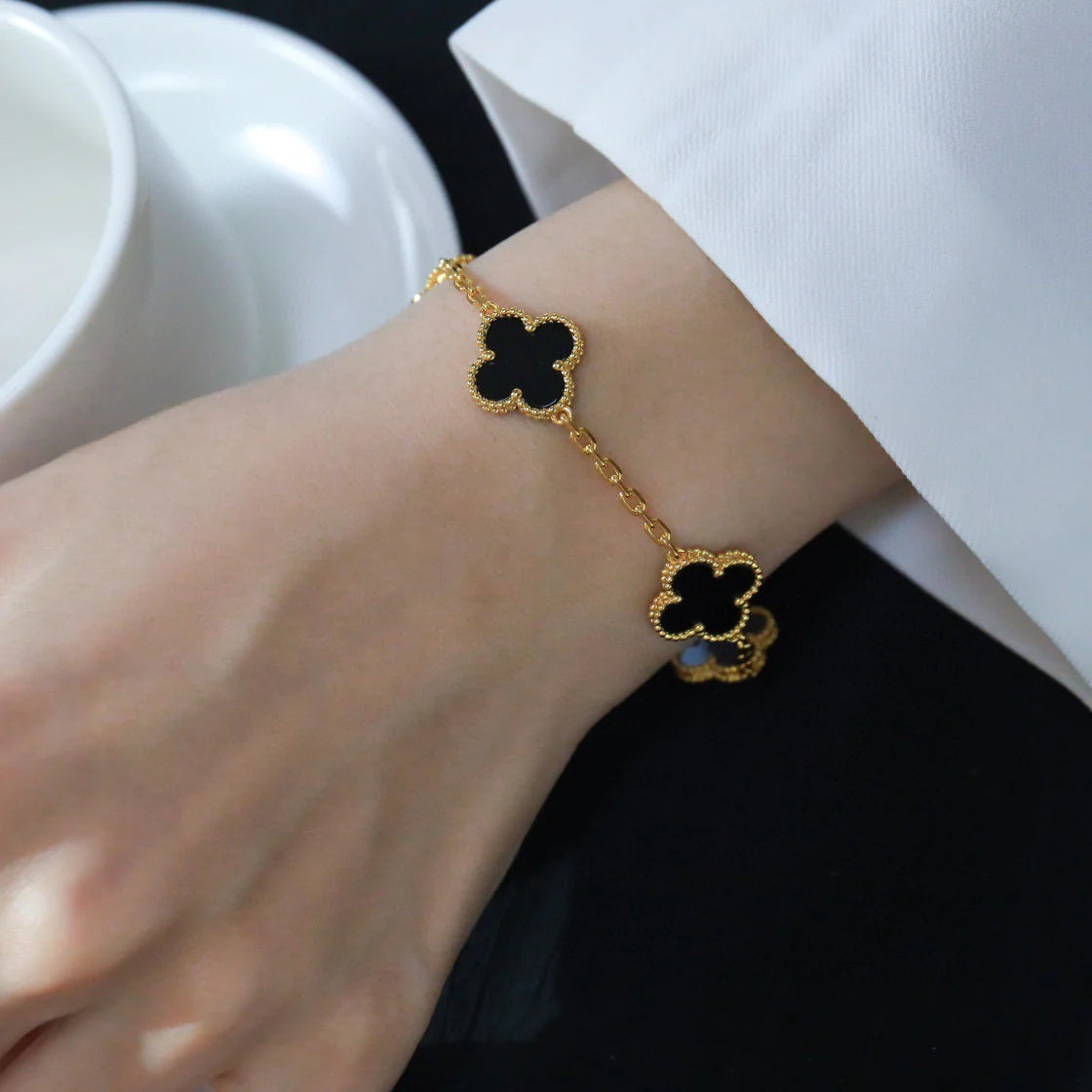 [Max Jewelry ] CLOVER 5 MOTIF ONYXS BRACELET COLLECTION