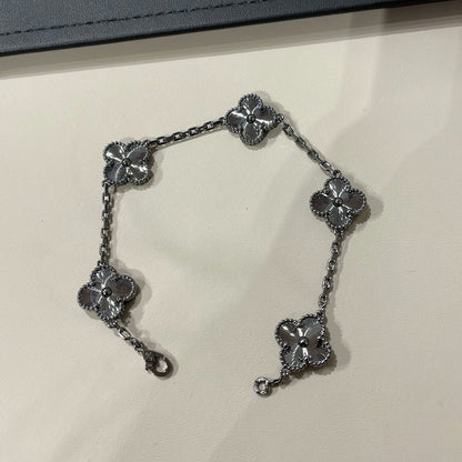 [Max Jewelry ]CLOVER 5 MOTIF BLACK BRACELET