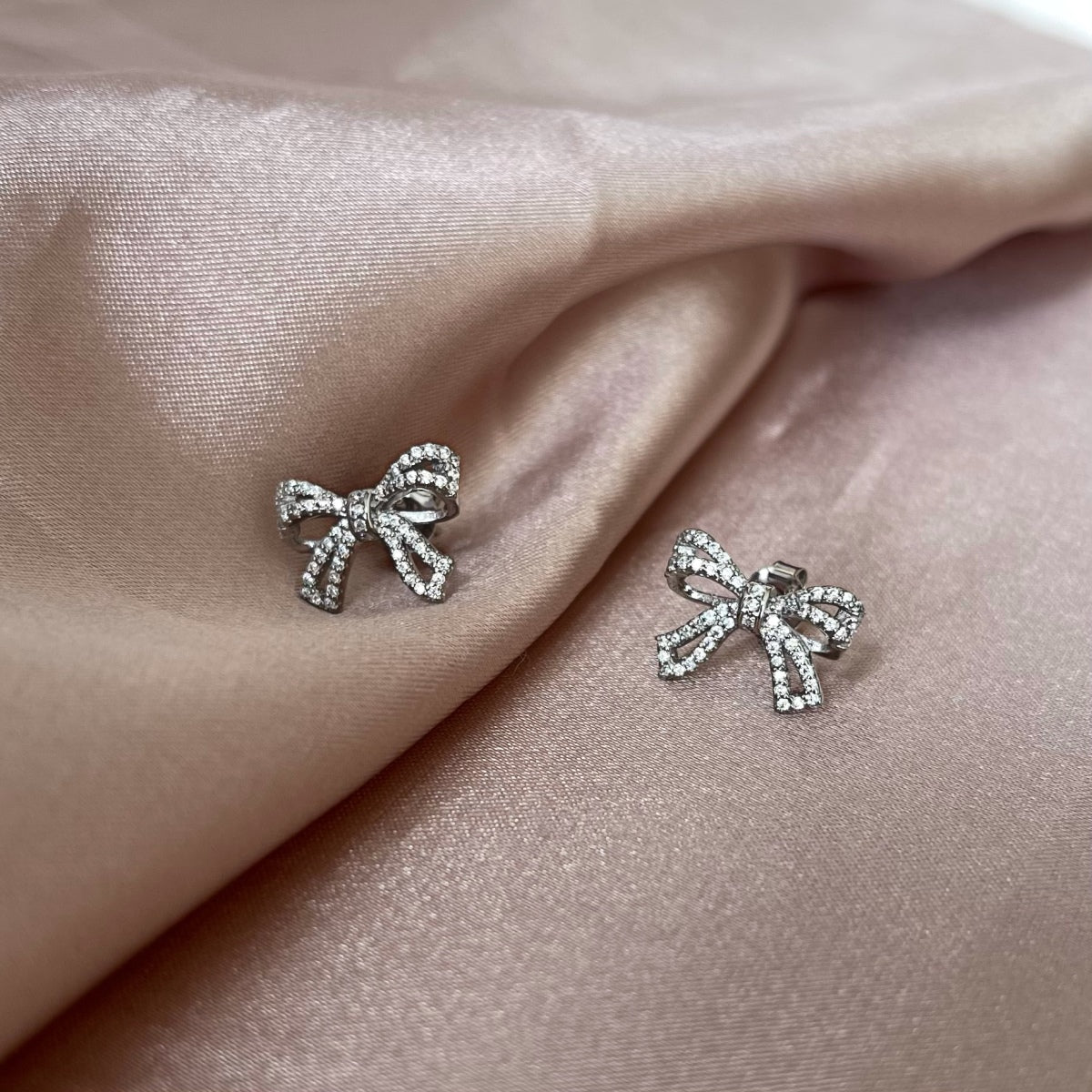 [Max Jewelry ]Dainty Bow Shape Earrings