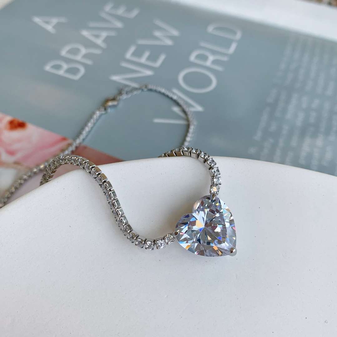 [Max Jewelry ]8.0 Carat Versatile Colorful Sweet Heart-Shaped Tennis Necklace