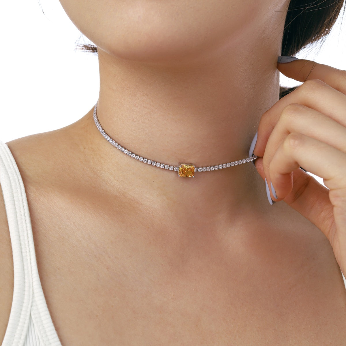 [Max Jewelry ]2.0 carat Ornate Emerald Cut Necklace