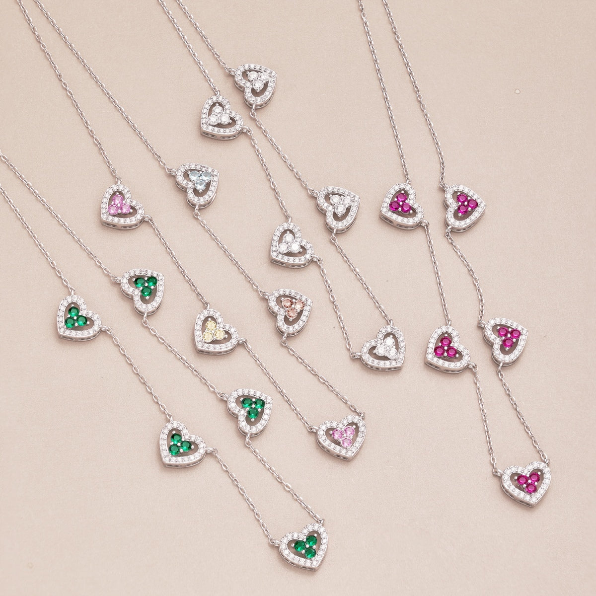 [Max Jewelry ]Sparkling Five Heart Necklace