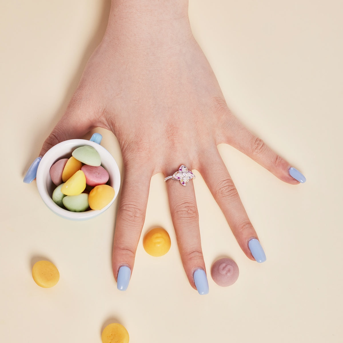 [Max Jewelry ]Luxurious Colorful Flower Shape Banquet Ring