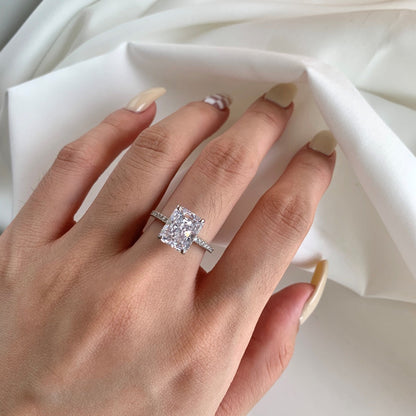 [Max Jewelry ]4.0 Carat Luxurious Engagement Ring