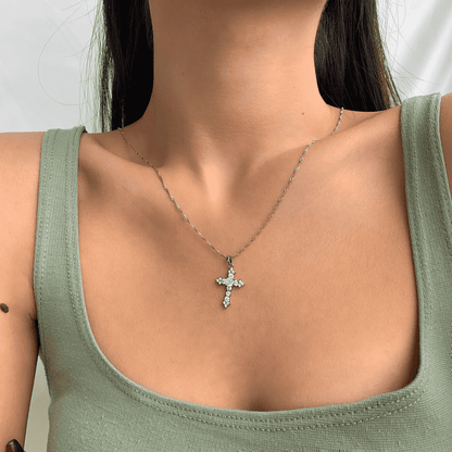 [Max Jewelry ]Delicate Cross Shape Necklace