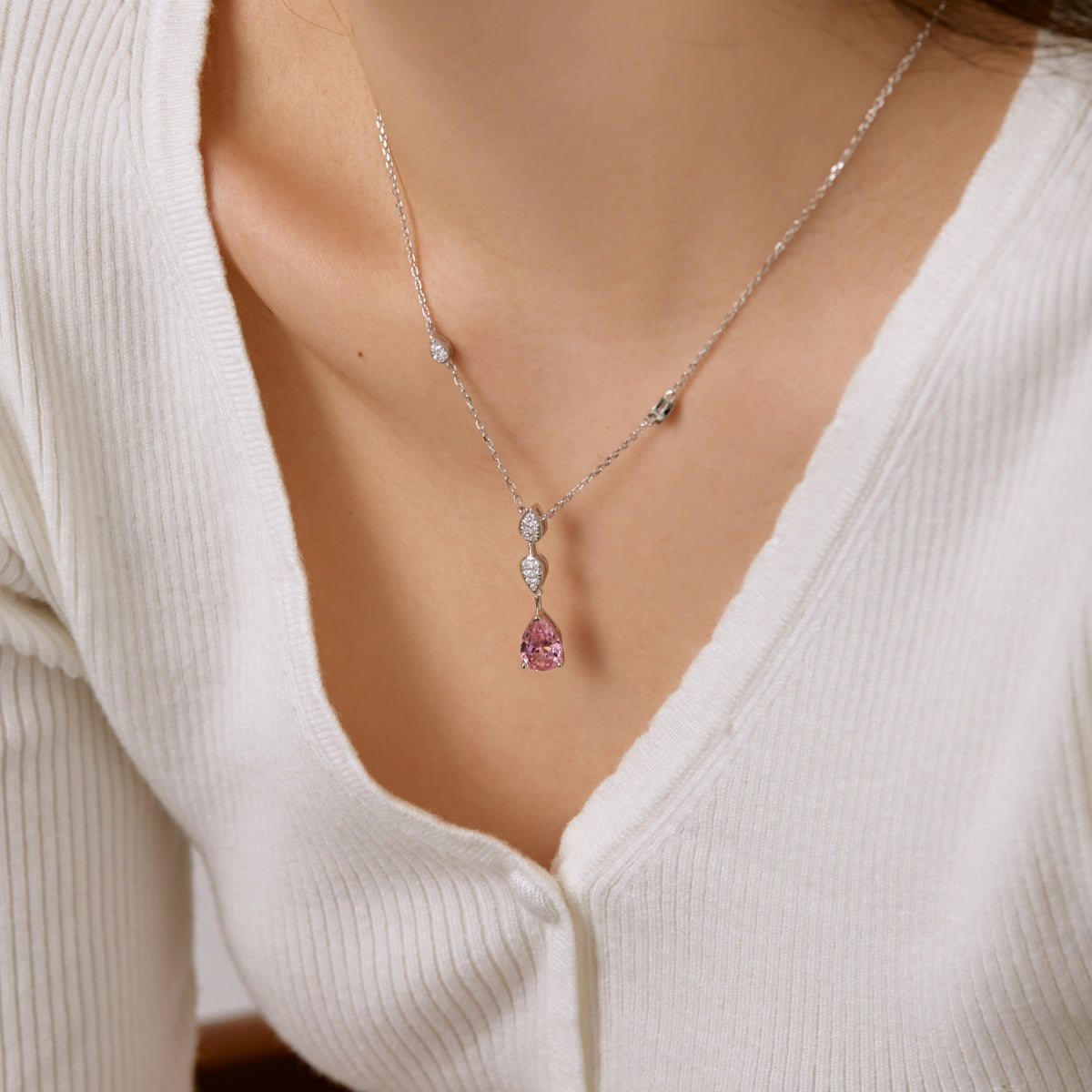 [Max Jewelry ]Dazzling Pear Cut Necklace
