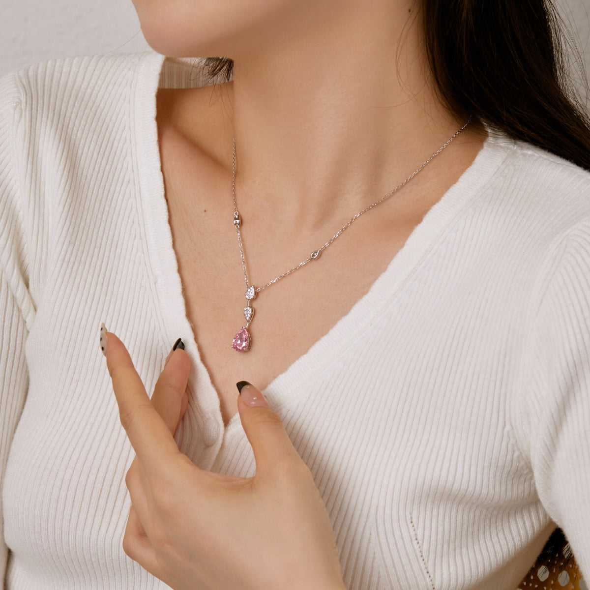[Max Jewelry ]Dazzling Pear Cut Necklace