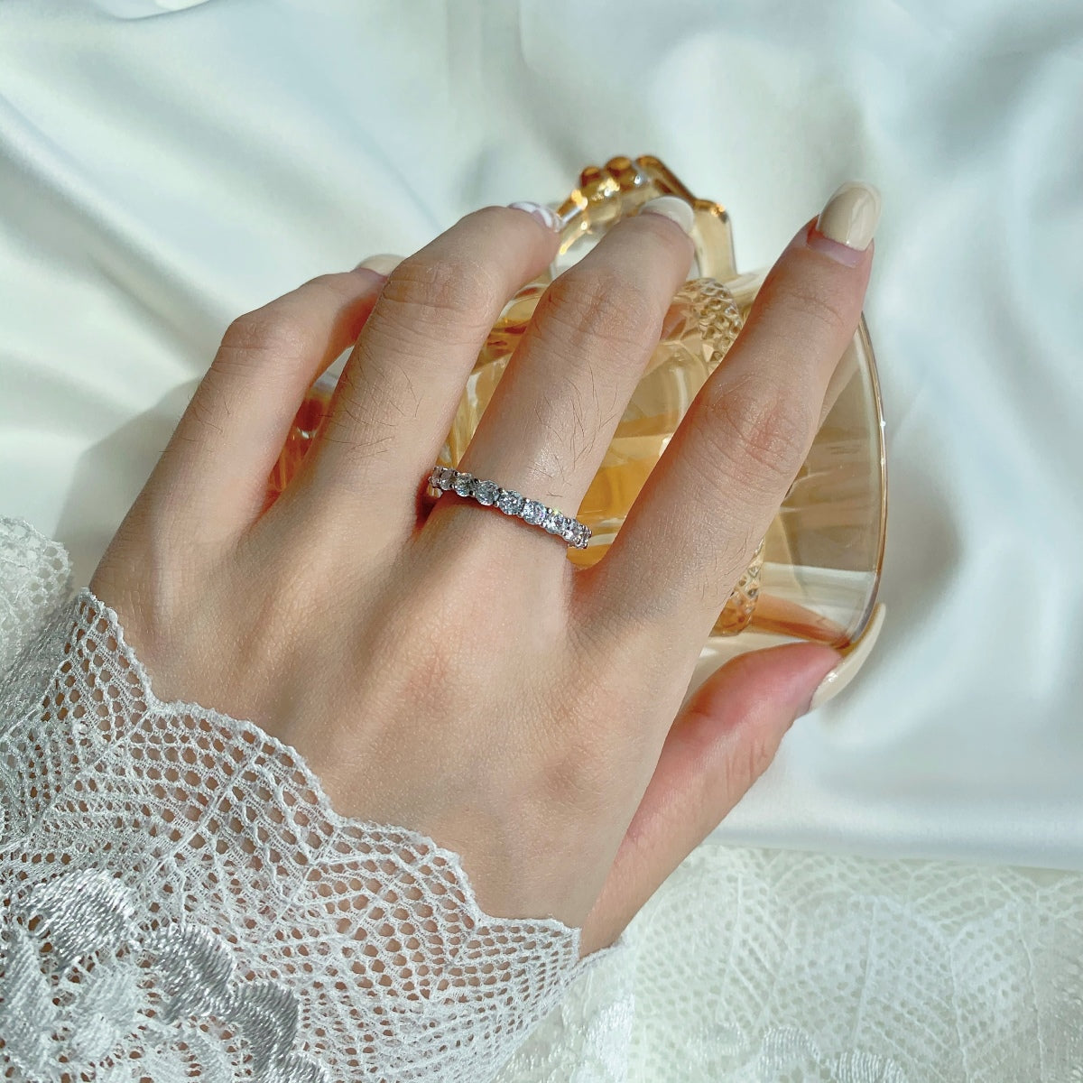 [Max Jewelry ]Sparkling Round Cut Tennis Ring