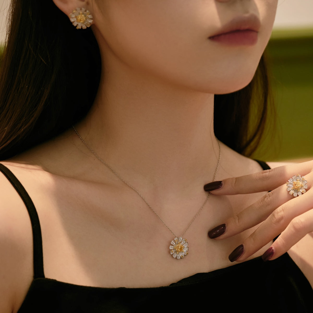 [Max Jewelry ]Exquisite Daisy Necklace