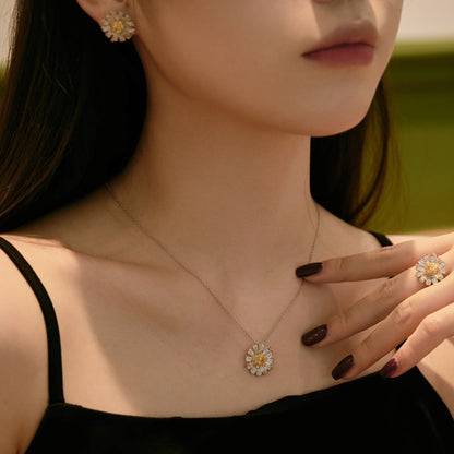 [Max Jewelry ]Exquisite Daisy Necklace