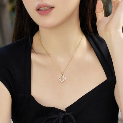 [Max Jewelry ]Four-Leaf Clover Hollow Design Exquisite Necklace