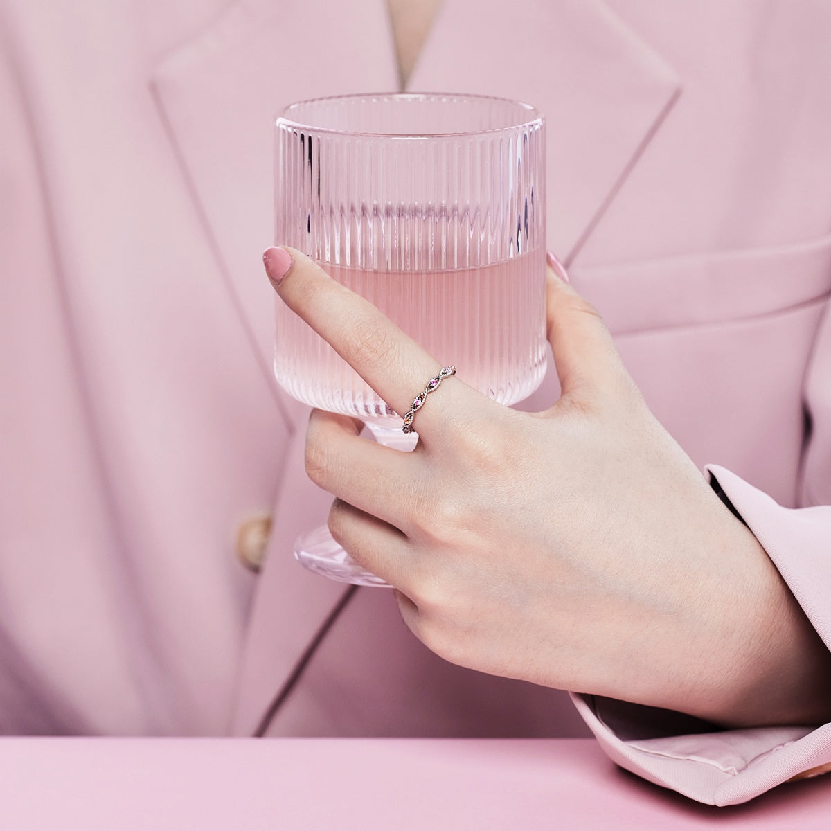 [Max Jewelry ]Elegant Energetic Round Cut Daily Ring