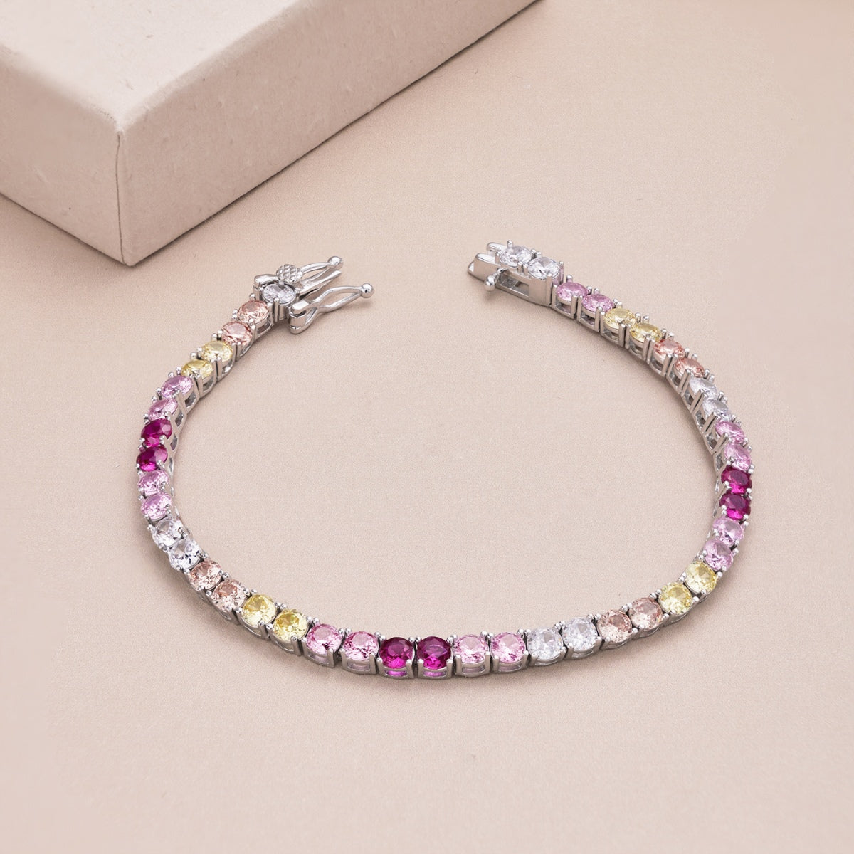 [Max Jewelry ]Radiant Colorful Round Cut Tennis Bracelet