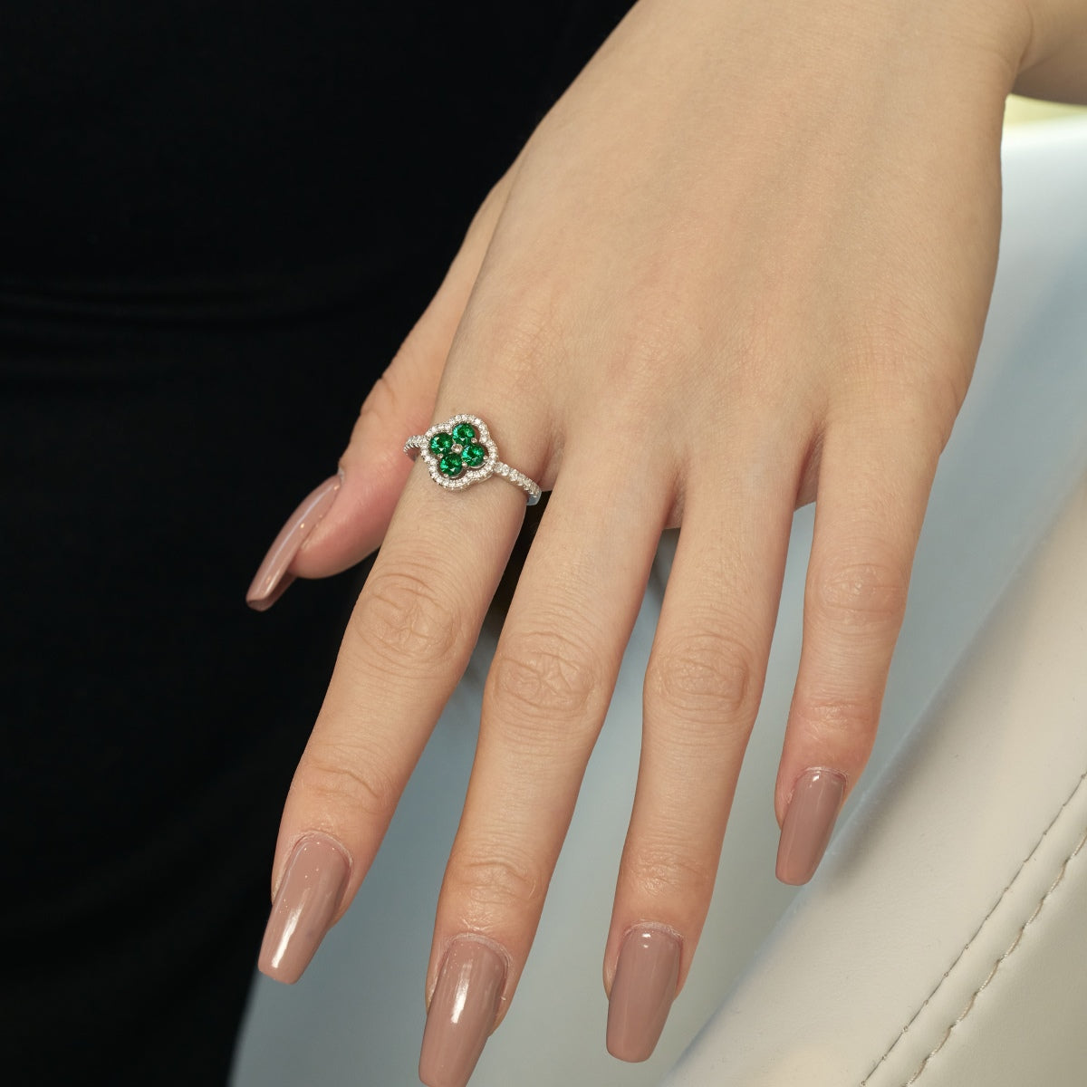 [Max Jewelry ]Four Leaf Clover Flower Design Ring