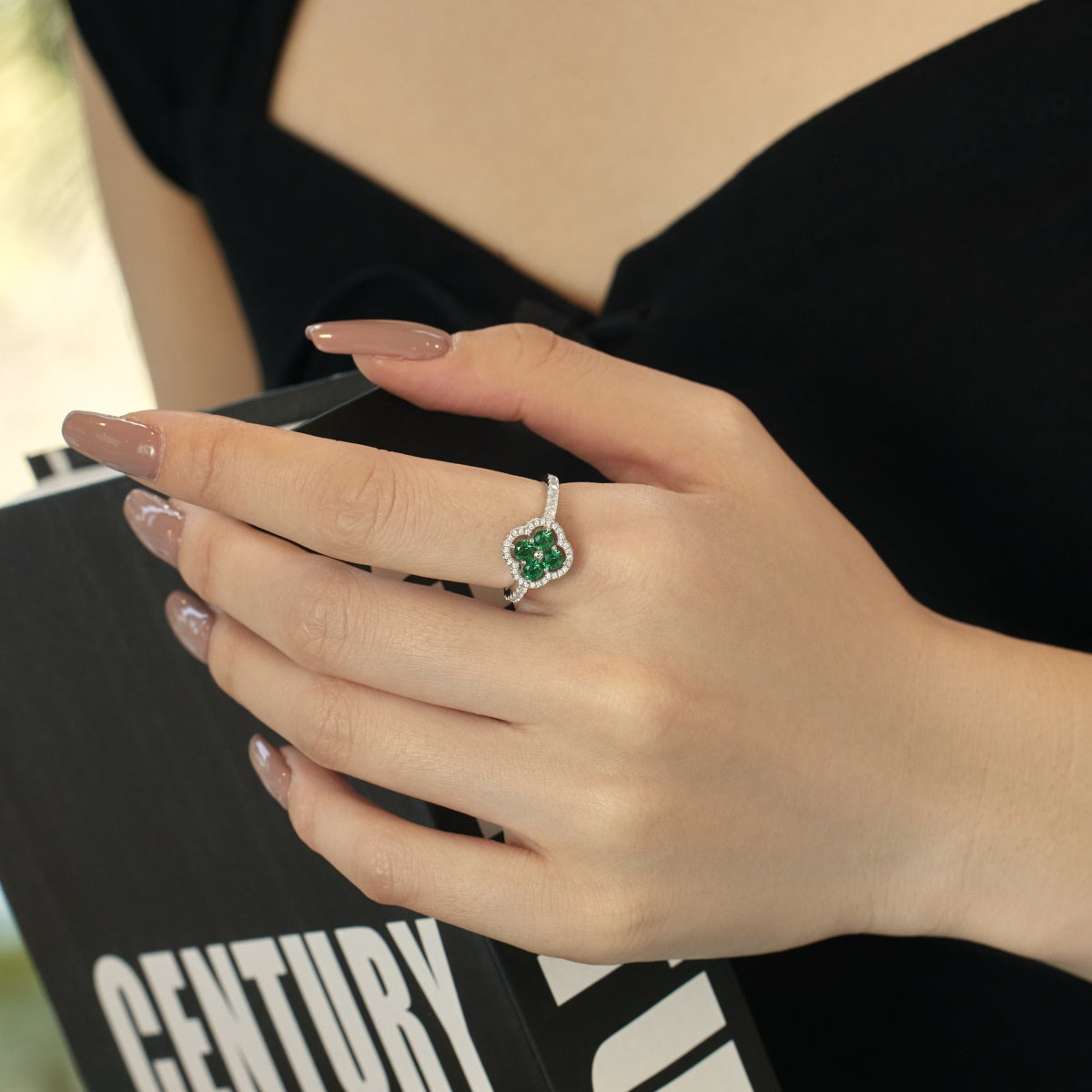 [Max Jewelry ]Four Leaf Clover Flower Design Ring