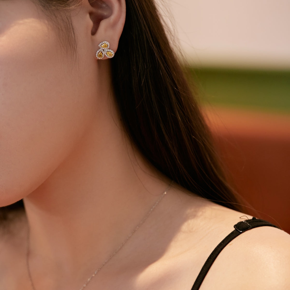 [Max Jewelry ]Ornate Flower Shape Pear Cut Lover Earrings