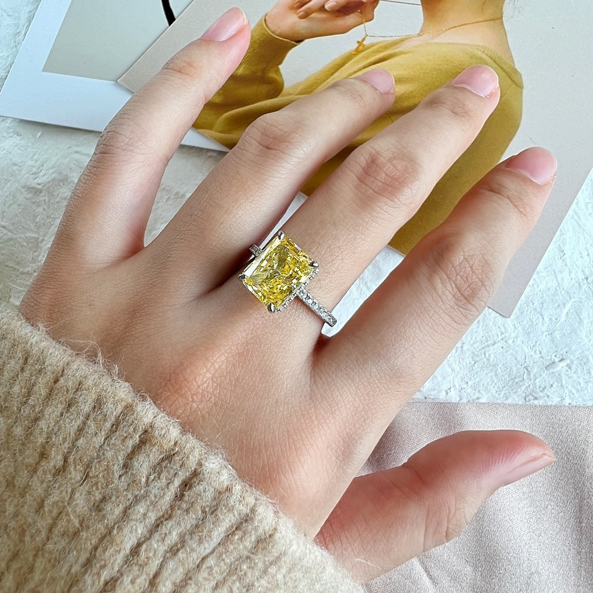 [Max Jewelry ]4.0 Carat Luxurious Engagement Ring
