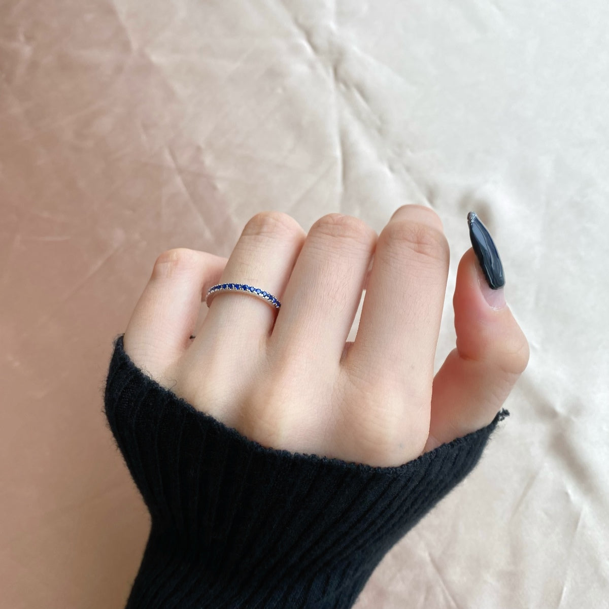 [Max Jewelry ]Delicate Sparkling Round Cut Daily Ring