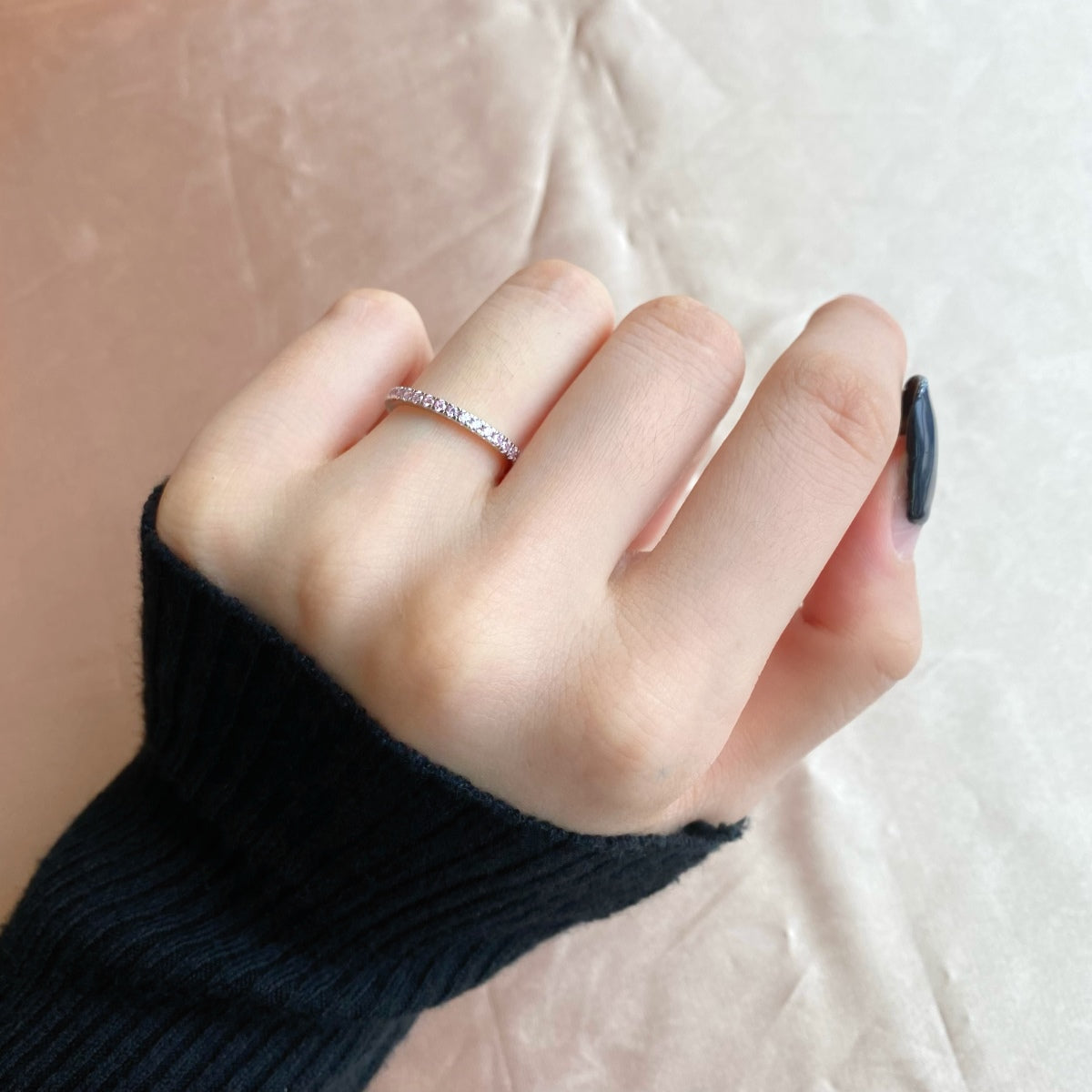 [Max Jewelry ]Delicate Sparkling Round Cut Daily Ring