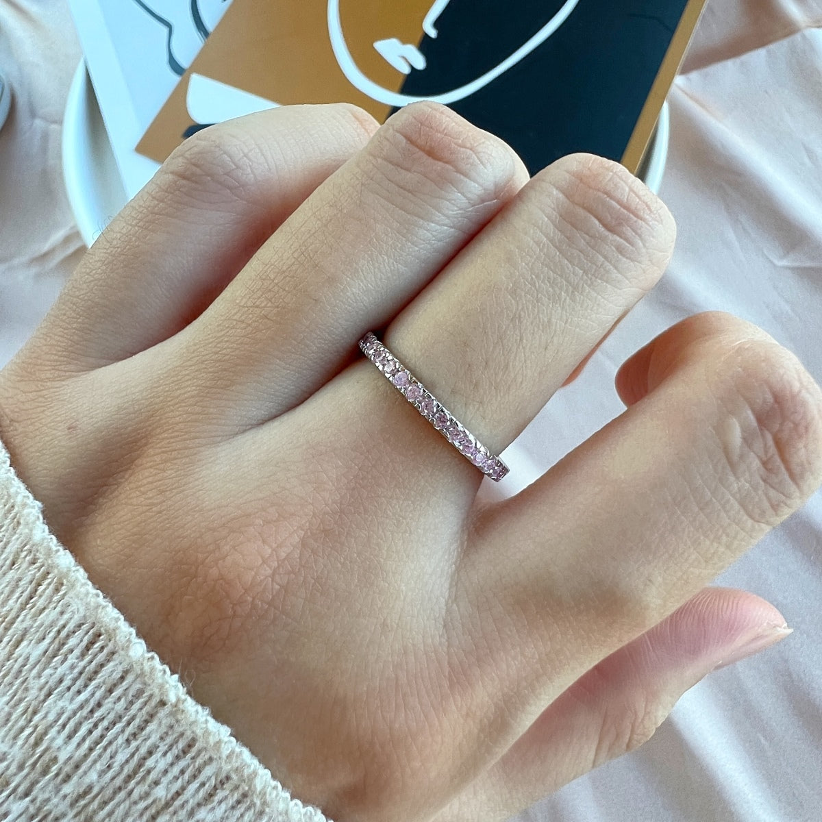 [Max Jewelry ]Delicate Sparkling Round Cut Daily Ring