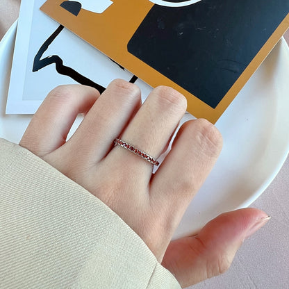 [Max Jewelry ]Delicate Sparkling Round Cut Daily Ring
