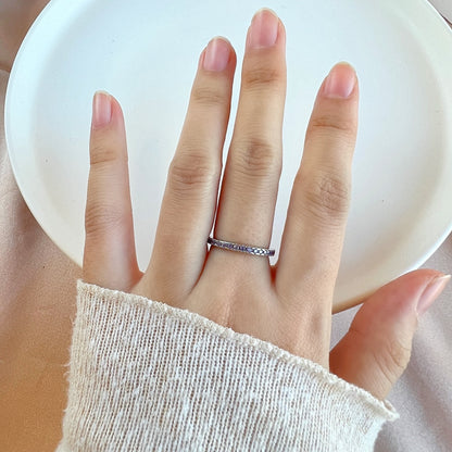 [Max Jewelry ]Delicate Sparkling Round Cut Daily Ring