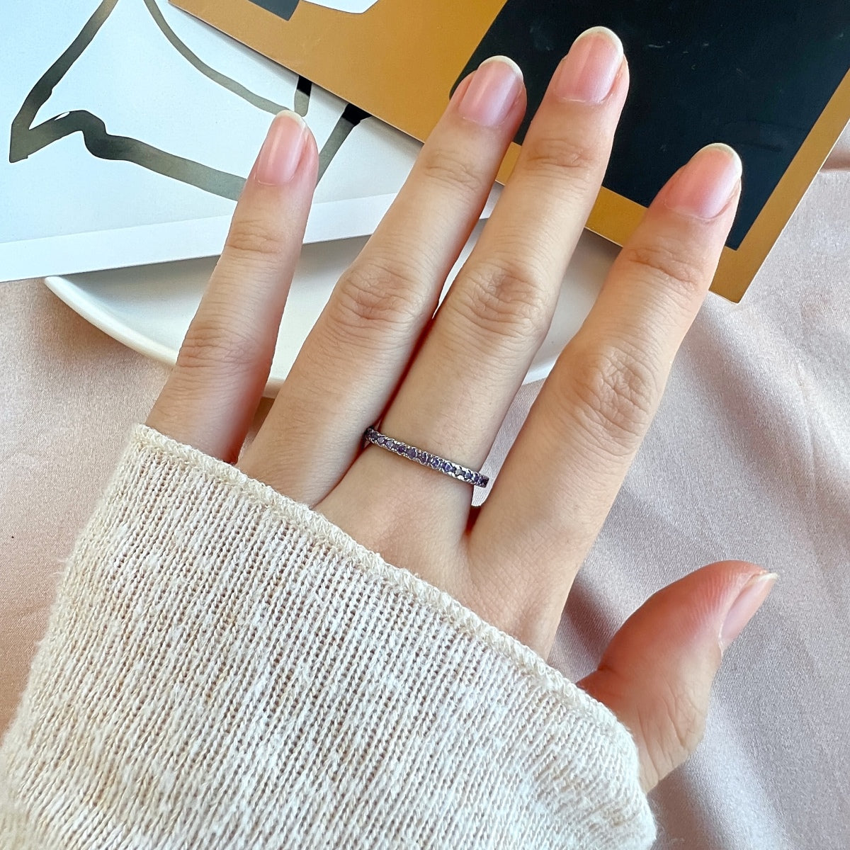 [Max Jewelry ]Delicate Sparkling Round Cut Daily Ring