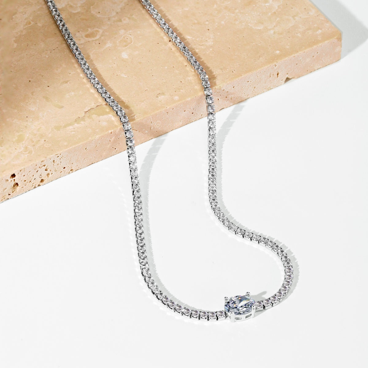 [Max Jewelry ]1.0 Carat Shining Oval Cut Necklace