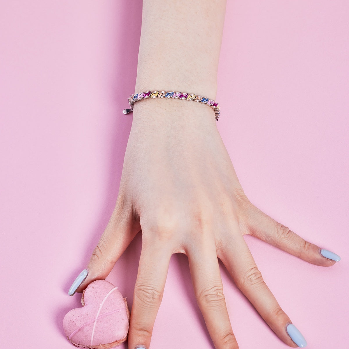 [Max Jewelry ]Ornate Sparkling Multi Cut Party Bracelet