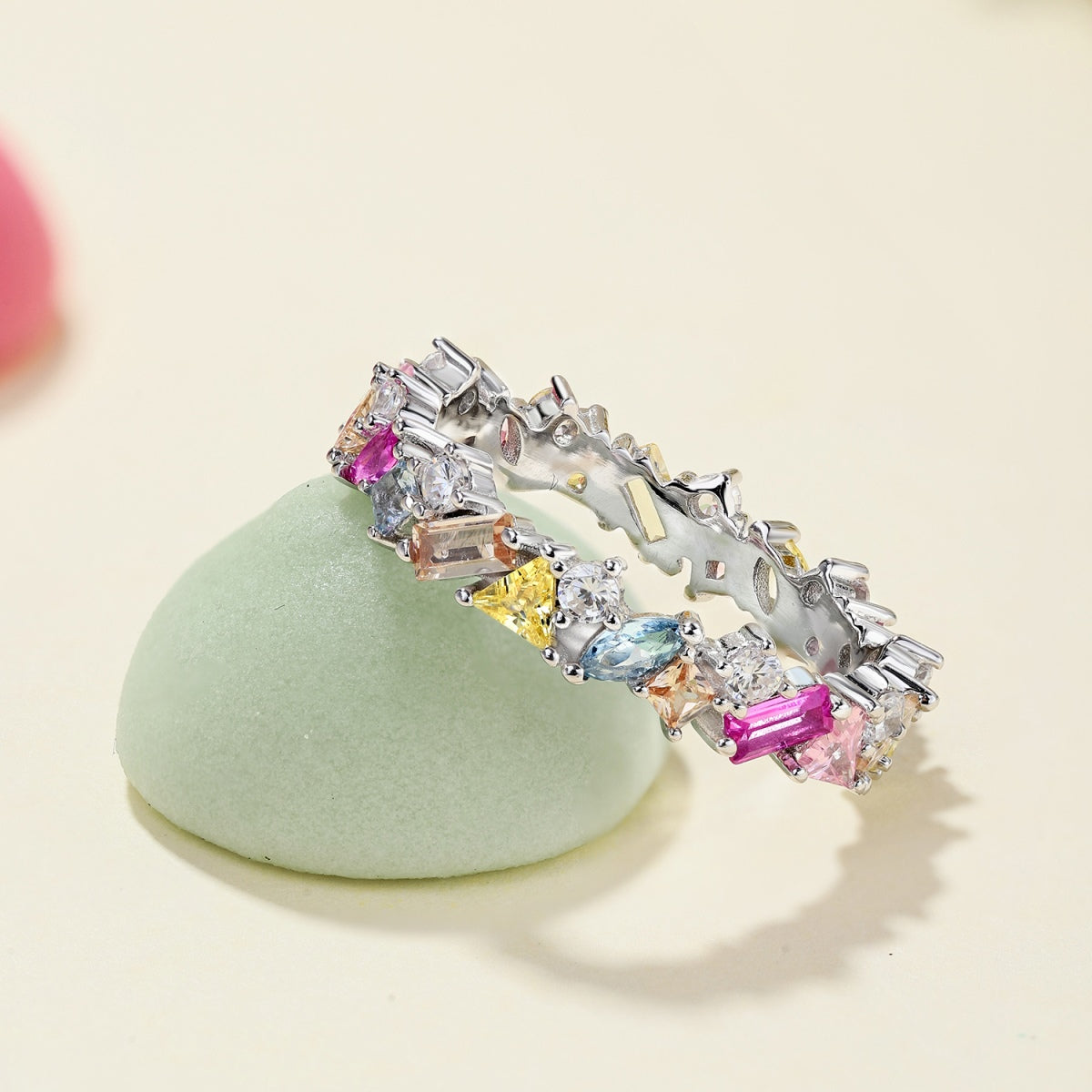 [Max Jewelry ]Dazzling Polychromatic Multi cut Daily Ring