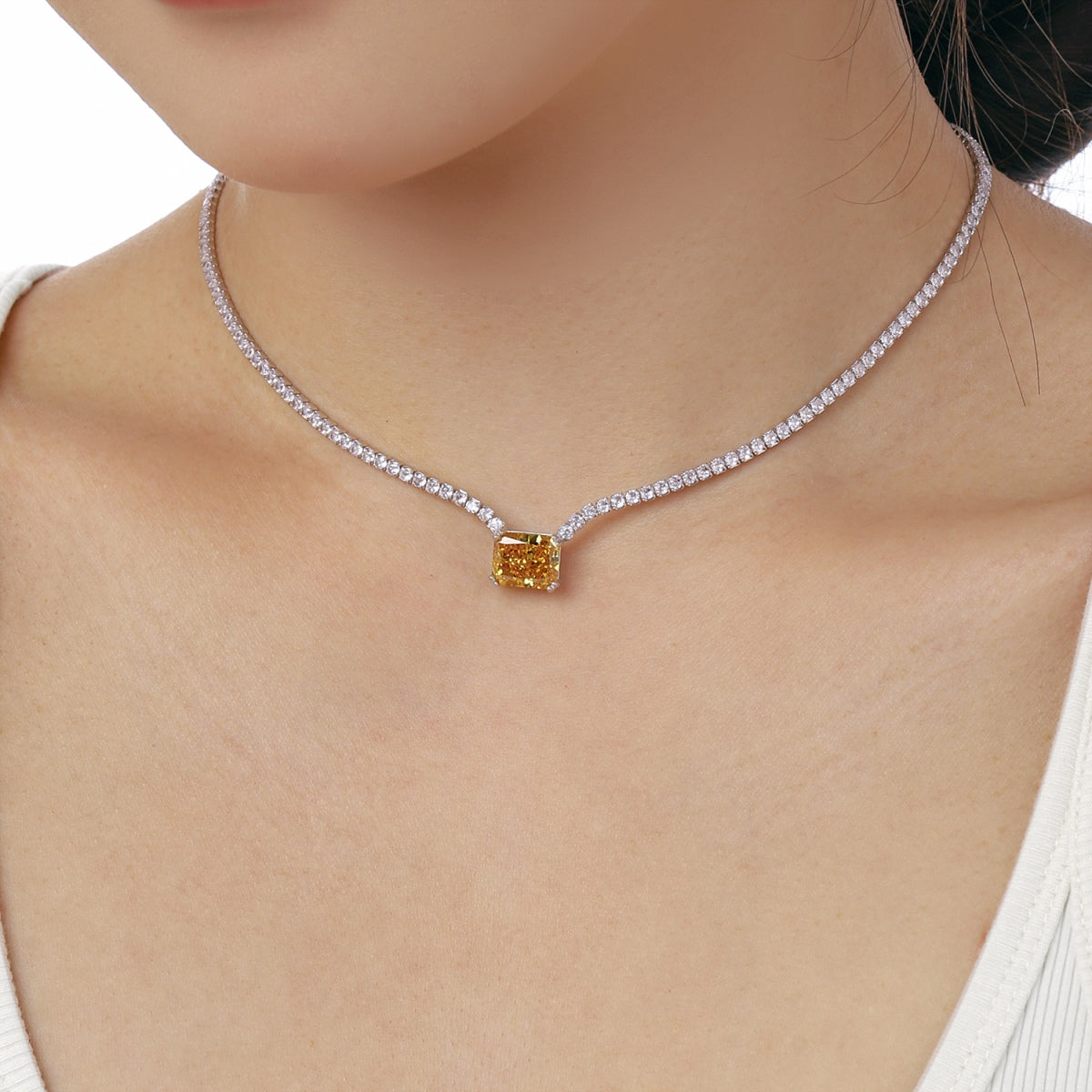 [Max Jewelry ]4.0 Carat Elegant Radiant Cut Necklace