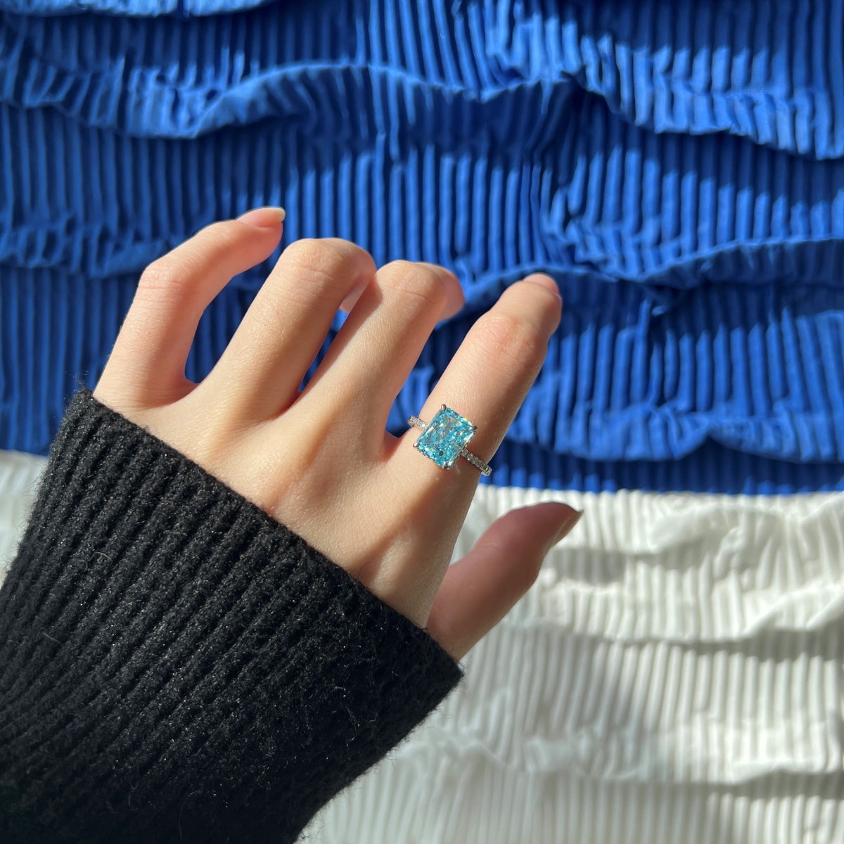 [Max Jewelry ]4.0 Carat Luxurious Engagement Ring