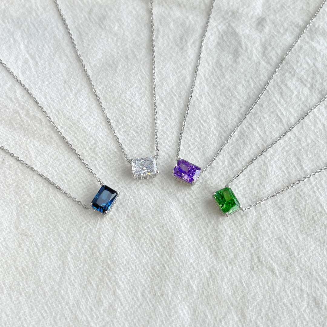 [Max Jewelry ]Luxurious Square Shape Colorful Necalack