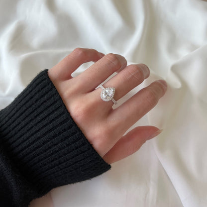 [Max Jewelry ]1.0 Carat Luxurious Resplendent Water Drop Shape Wedding Ring