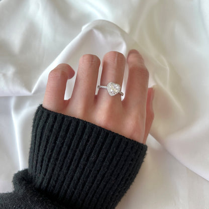 [Max Jewelry ]Eternity Splashy Romantic Heart Shape Lover Ring