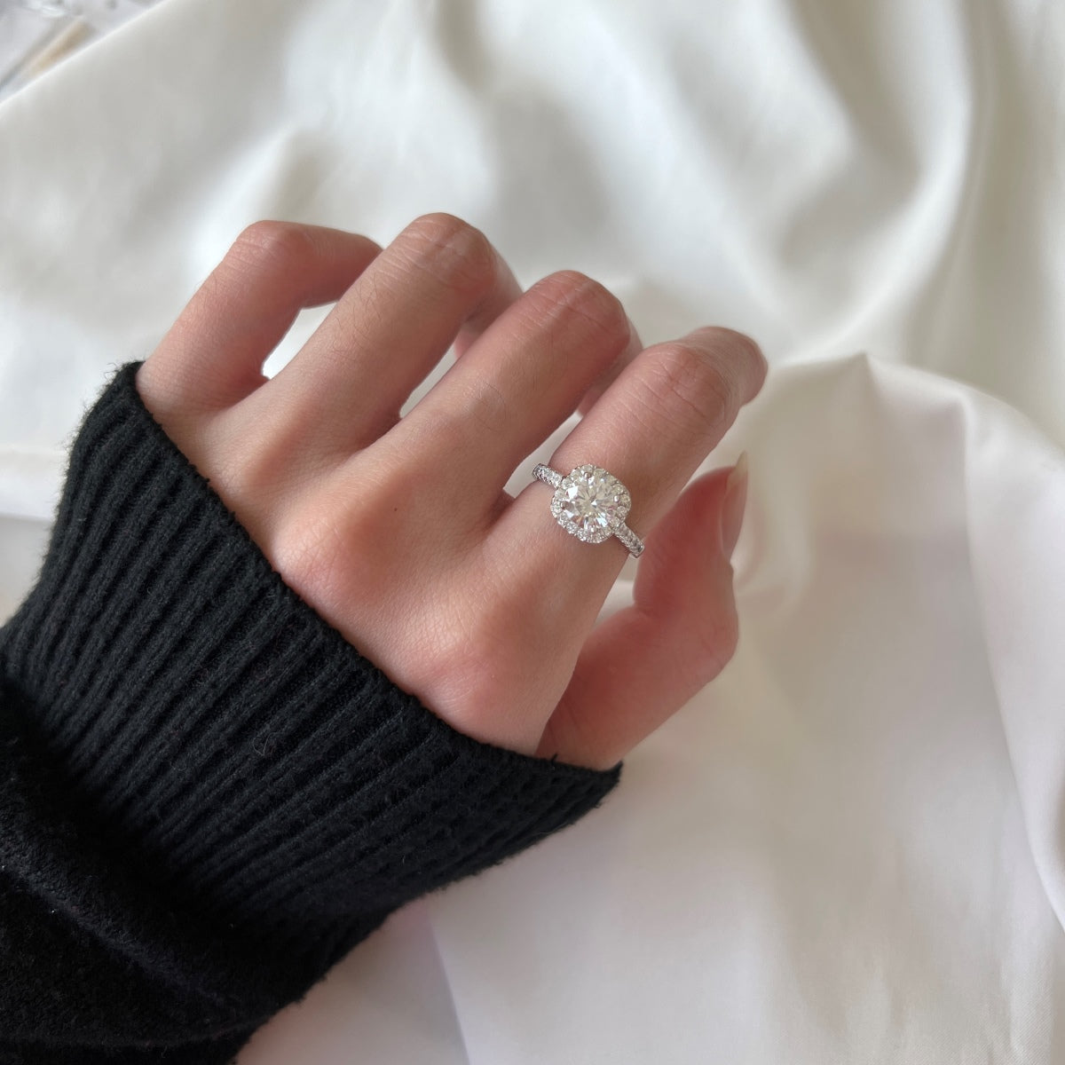 [Max Jewelry ]Dazzling Resplendent Round Cut Wedding Ring