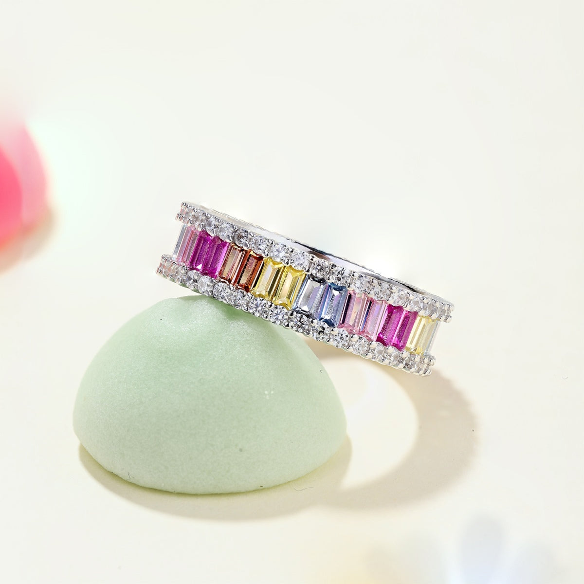 [Max Jewelry ]Dainty Kaleidoscopic Emerald Cut Daily Ring