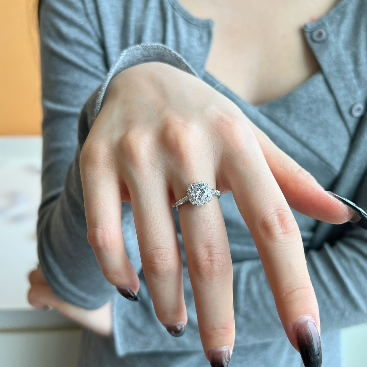 [Max Jewelry ]Dazzling Resplendent Round Cut Wedding Ring