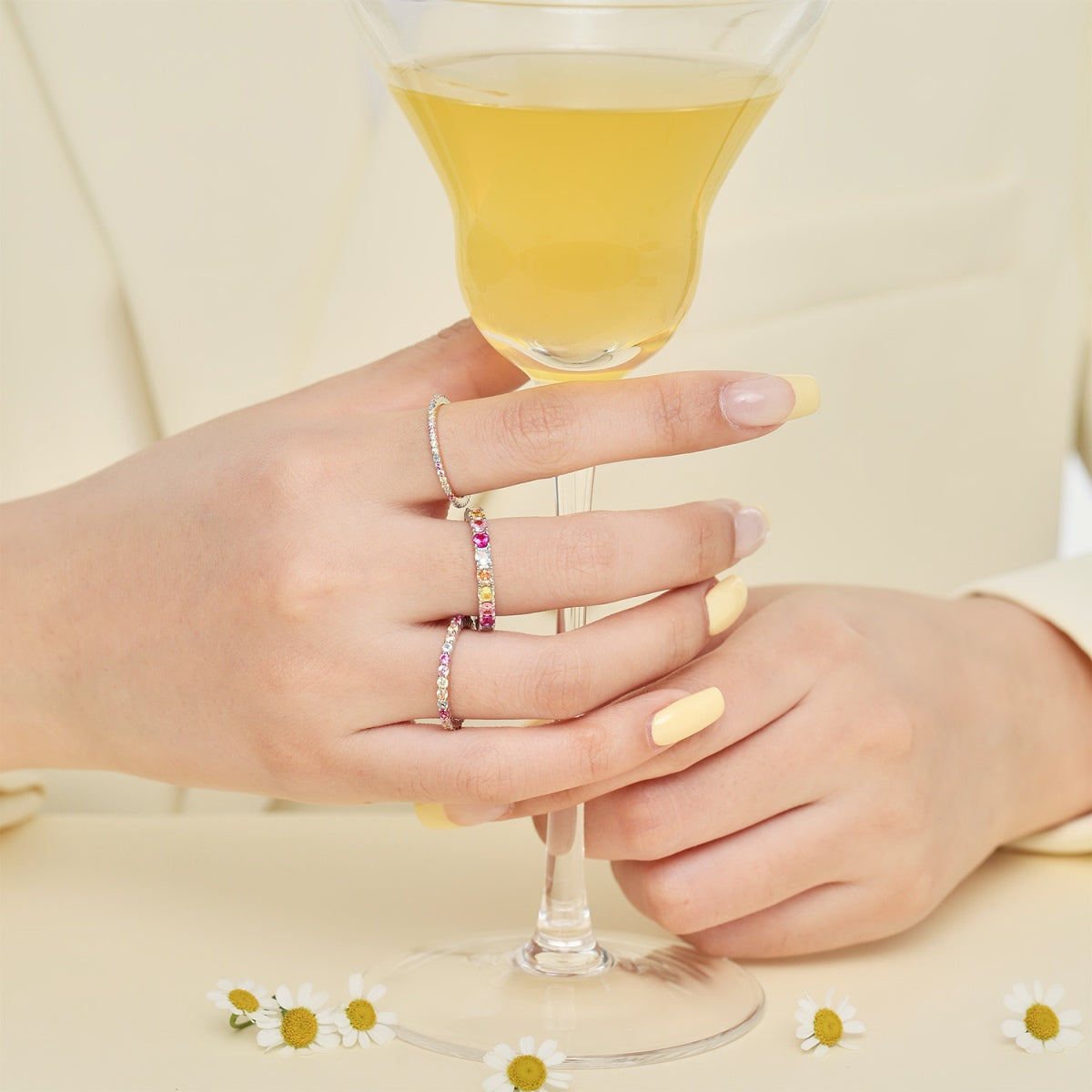 [Max Jewelry ]Ornate Colorful Round Cut Tennis Ring