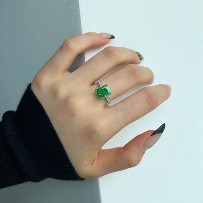 [Max Jewelry ]4.0 Carat Luxurious Engagement Ring
