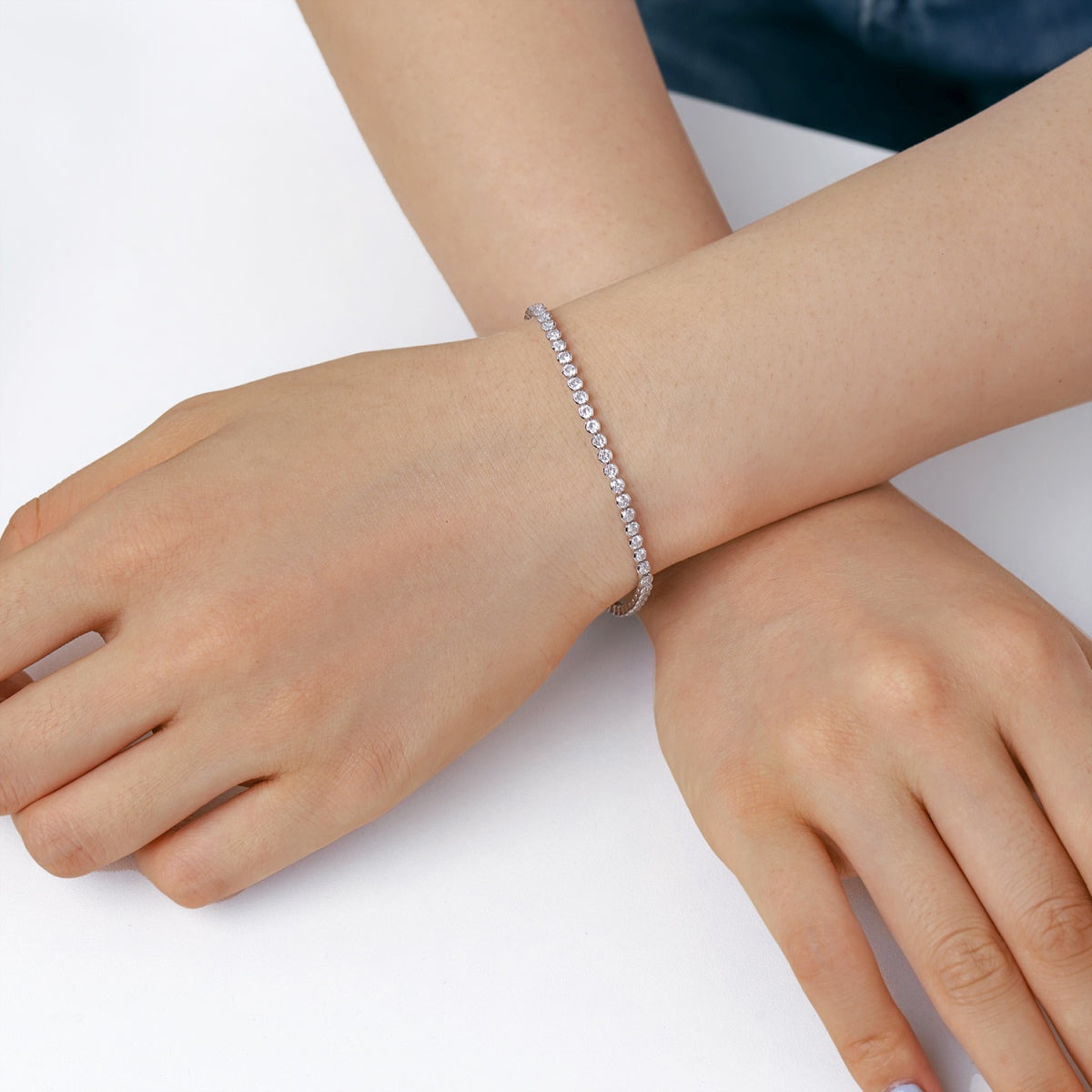 [Max Jewelry ]Dazzling Sparkling Round Cut Daily Bracelet