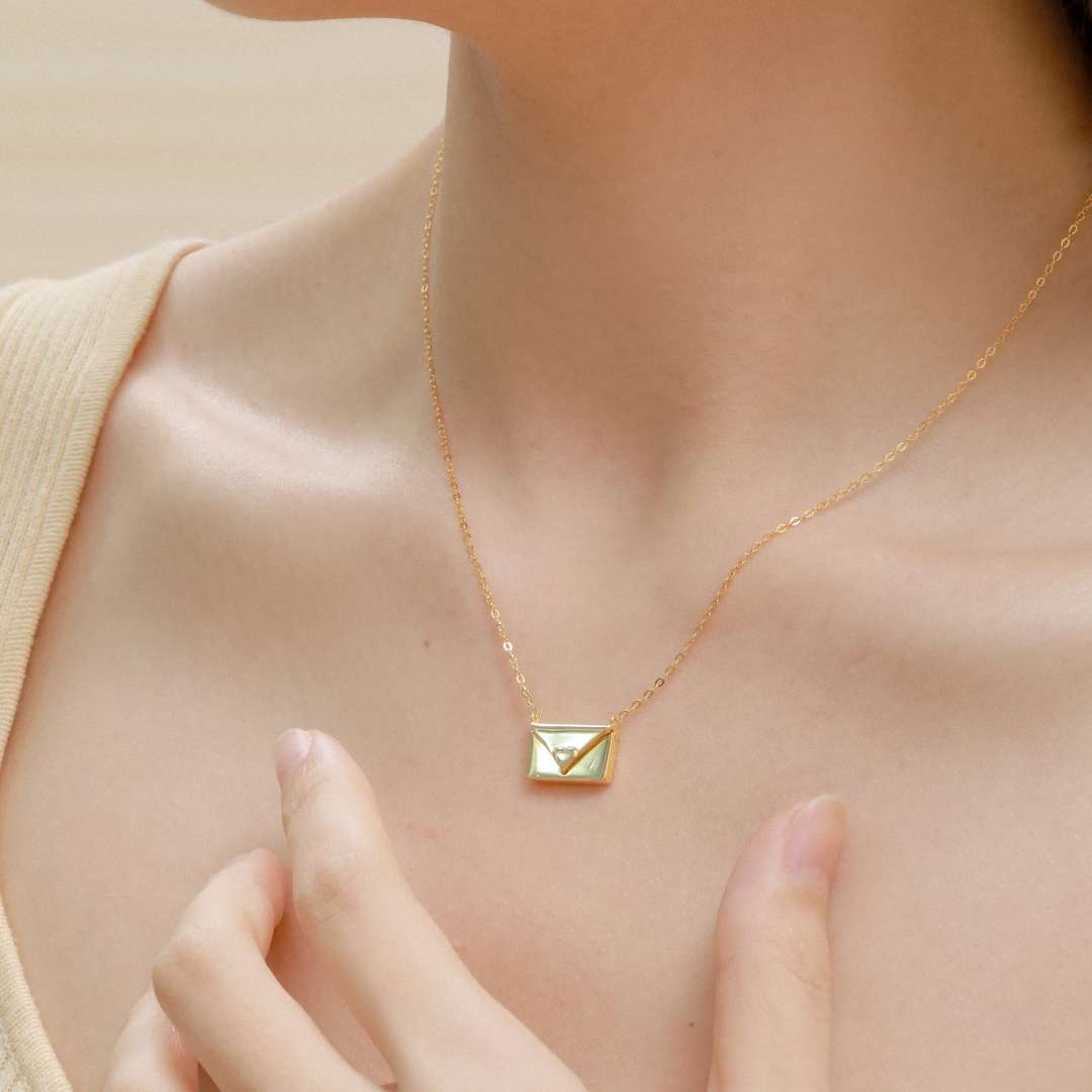 [Max Jewelry ]Envelope Heart Shape Mother's Day Necklace