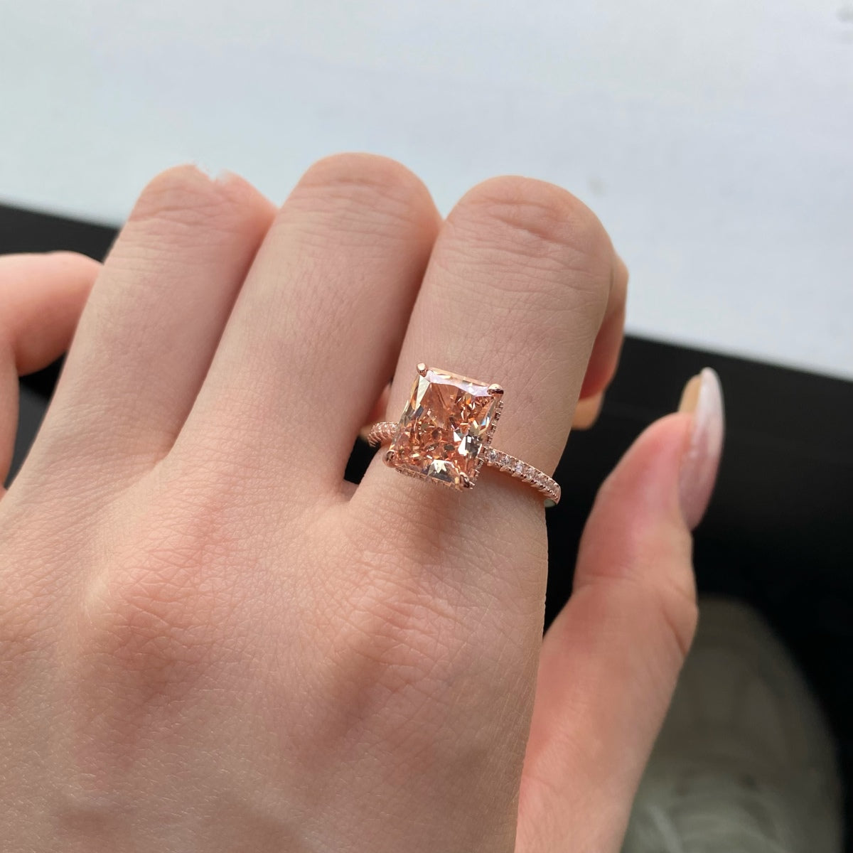[Max Jewelry ]4.0 Carat Luxurious Engagement Ring