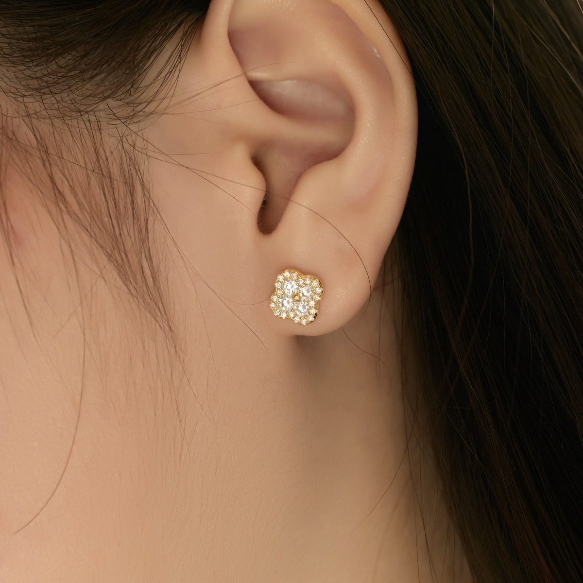 [Max Jewelry ]Four-Leaf Clover Flower Shaped Earrings